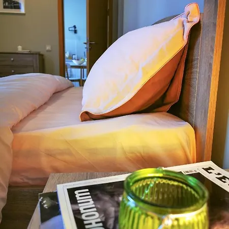 So Close Kapana - 2 *